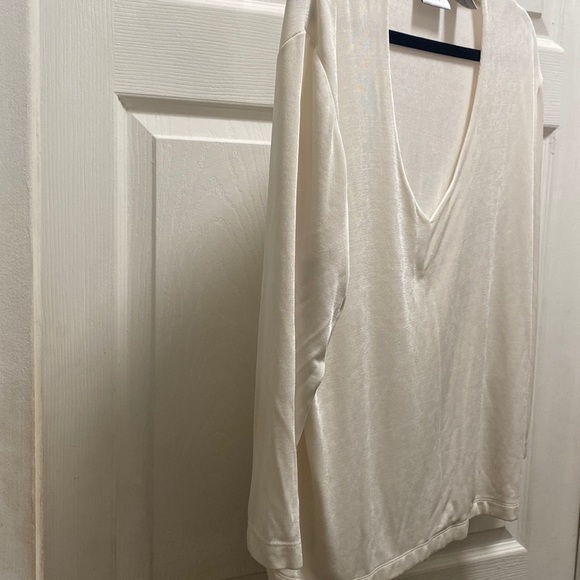 NWOT- Chico’s blouse - Picture 2 of 8